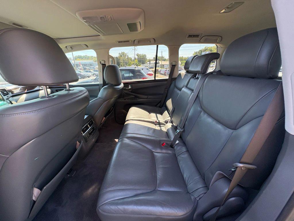 used 2009 Lexus LX 570 car, priced at $23,975