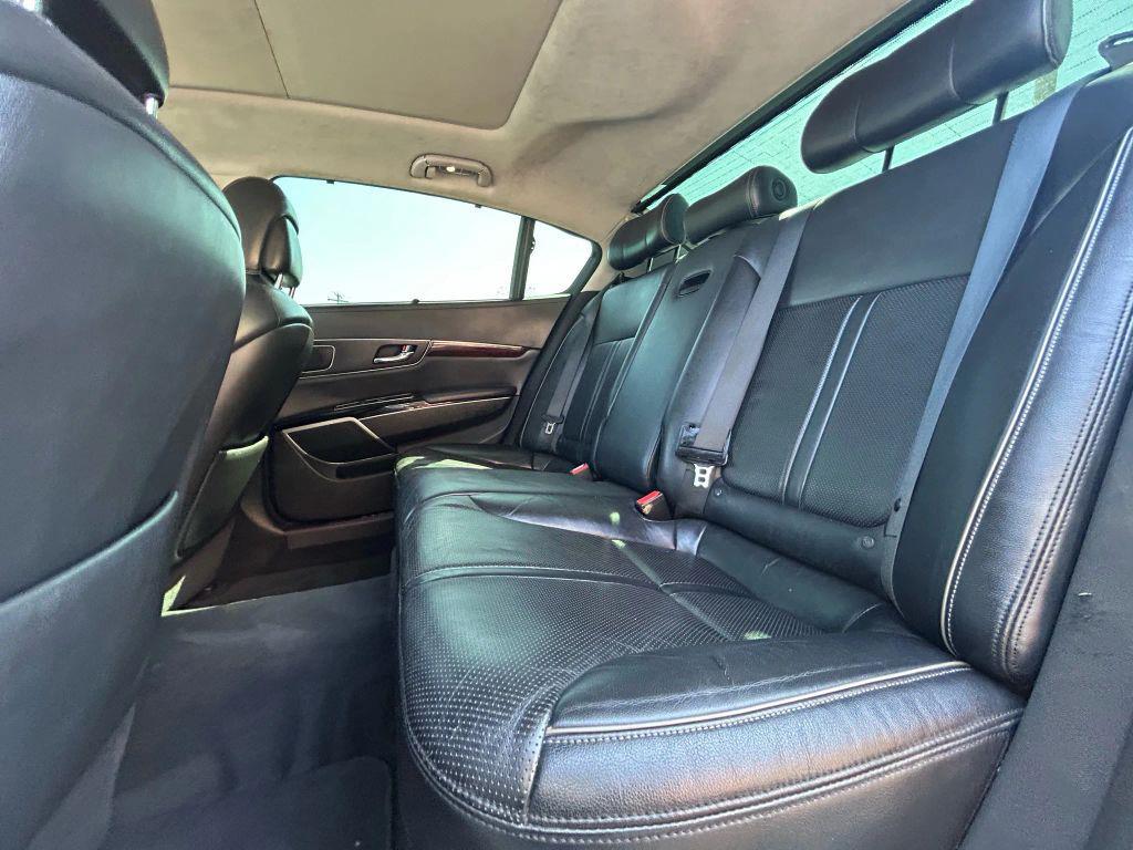 used 2015 Kia K900 car, priced at $7,475