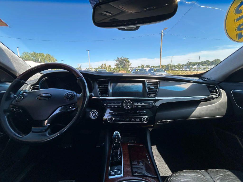 used 2015 Kia K900 car, priced at $7,475