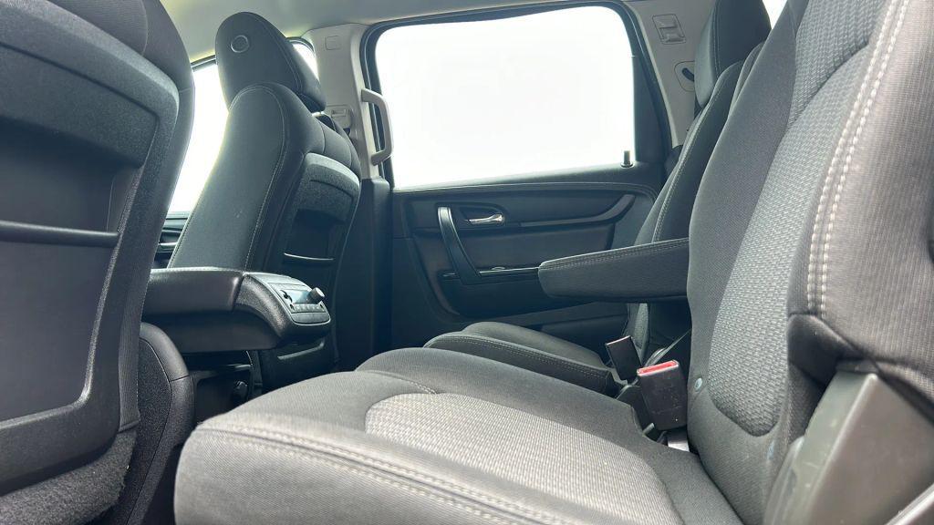used 2016 Chevrolet Traverse car, priced at $4,675