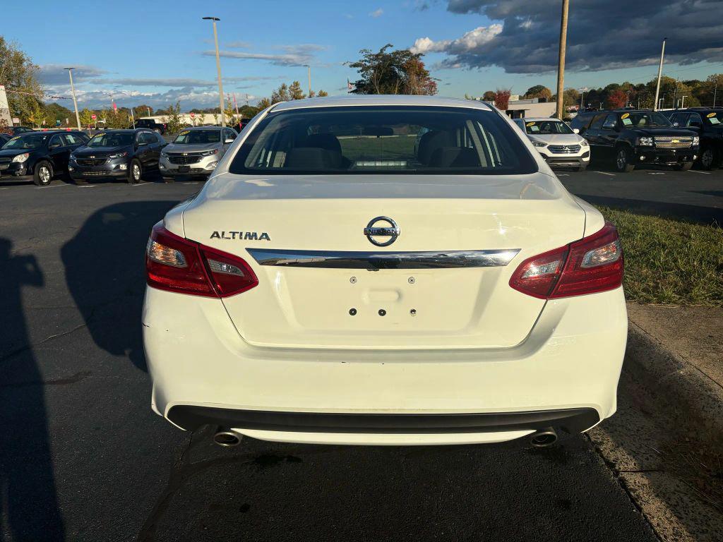 used 2018 Nissan Altima car
