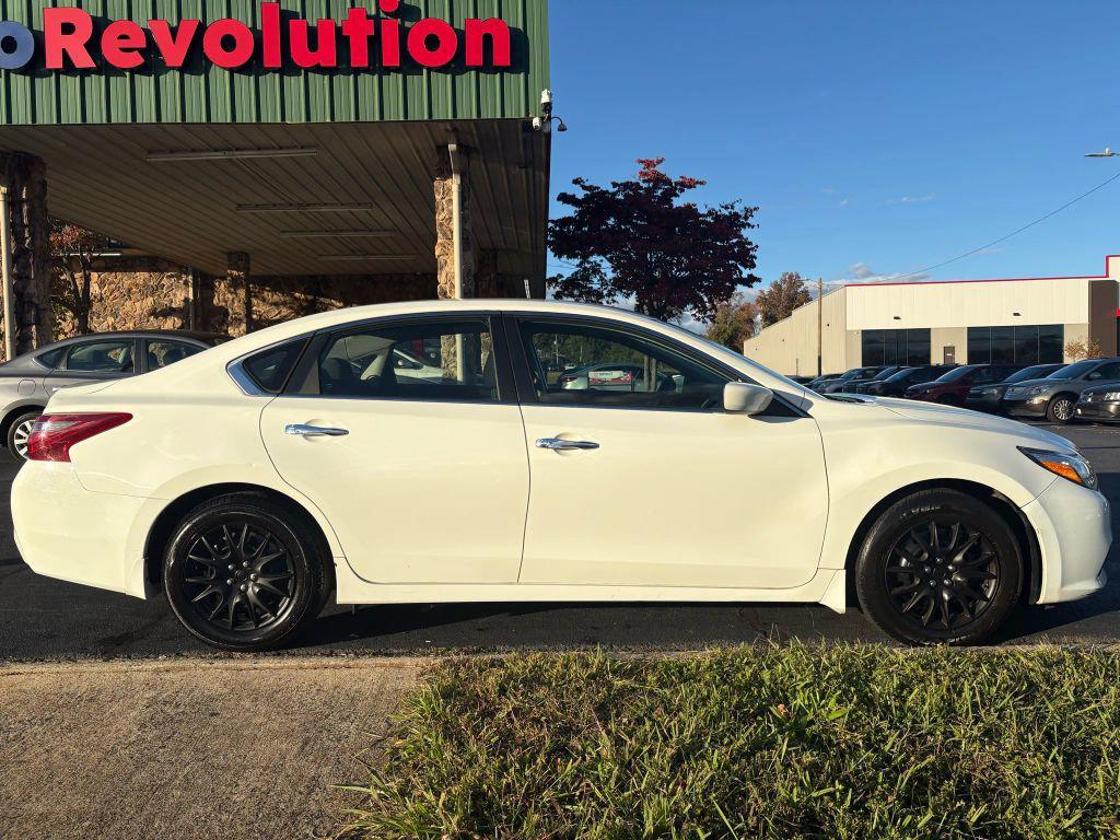 used 2018 Nissan Altima car