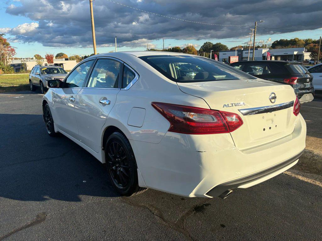 used 2018 Nissan Altima car