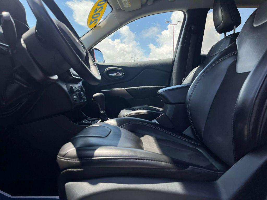 used 2020 Jeep Cherokee car, priced at $9,275