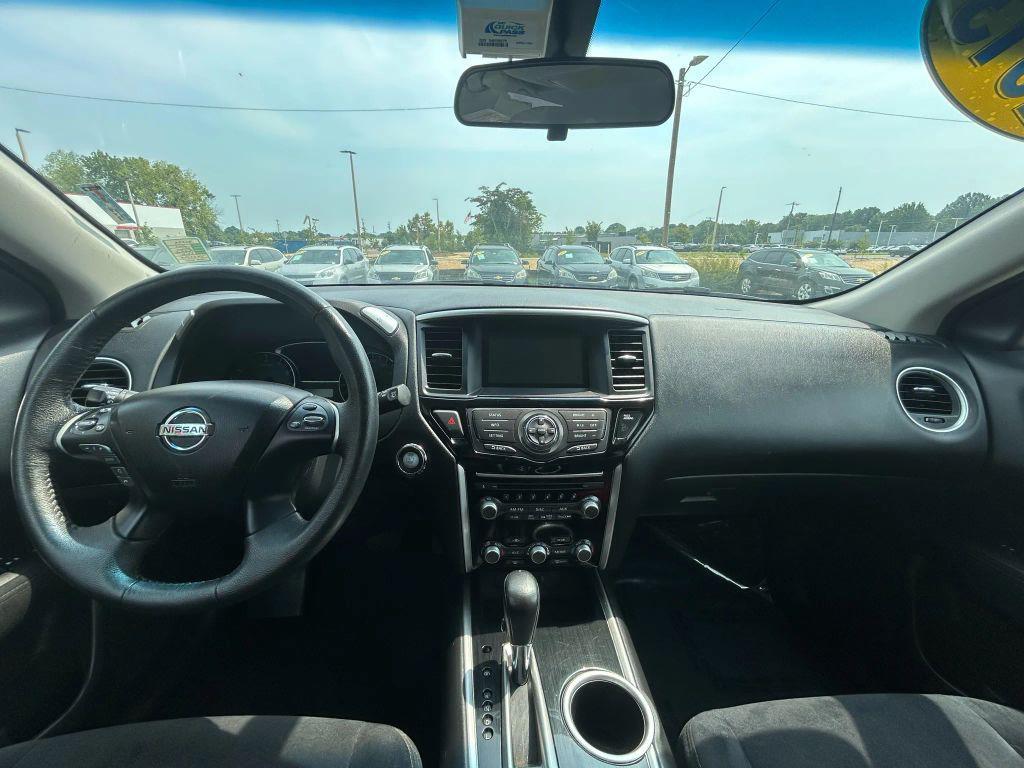 used 2013 Nissan Pathfinder car, priced at $5,675