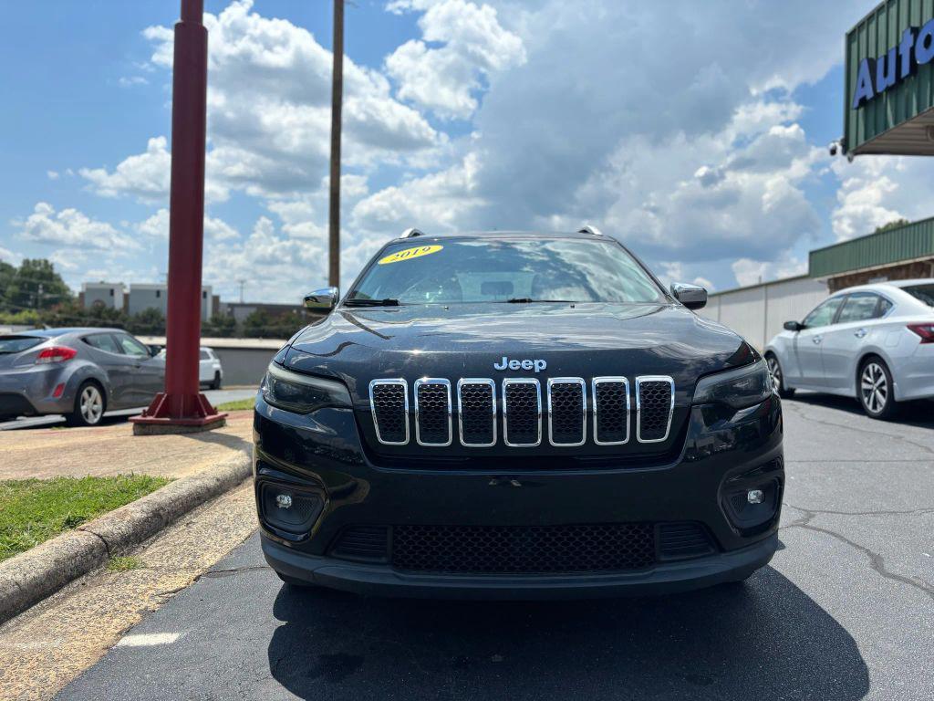 used 2019 Jeep Cherokee car, priced at $7,975