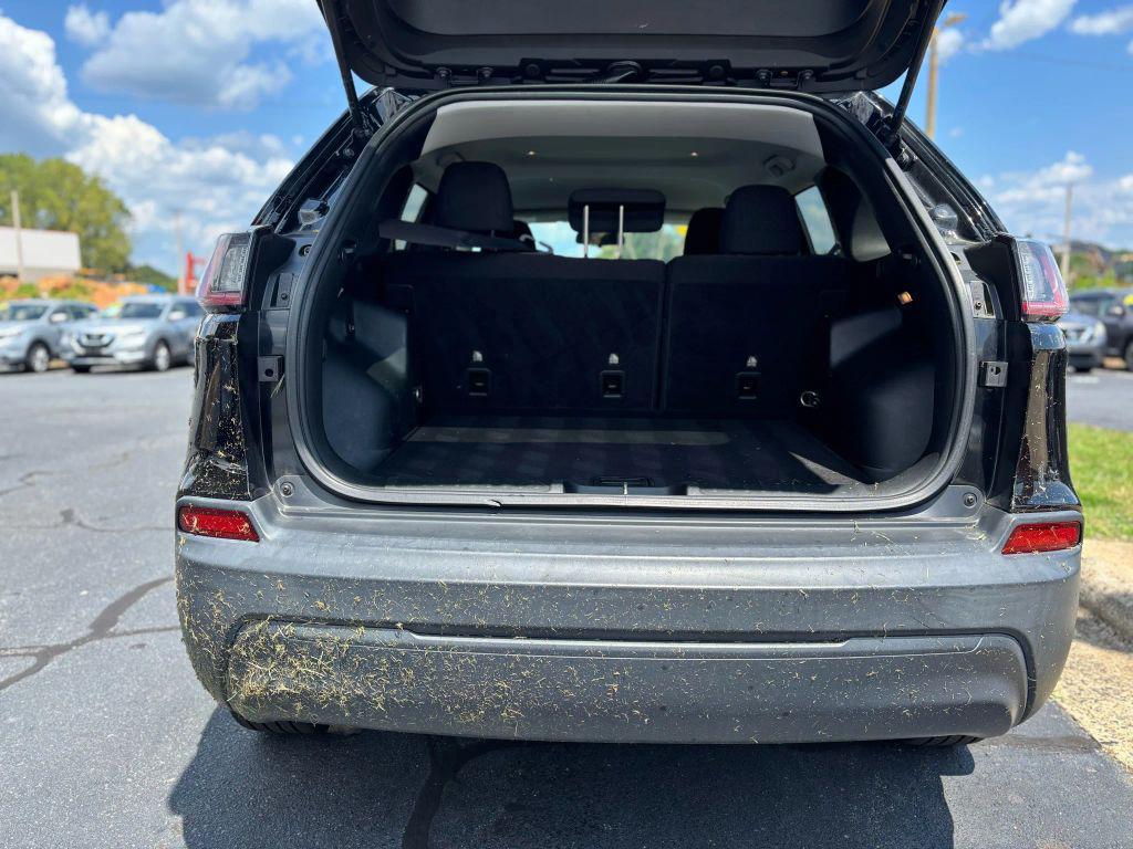 used 2019 Jeep Cherokee car, priced at $7,975