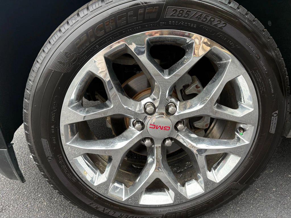 used 2016 GMC Yukon XL car, priced at $22,875