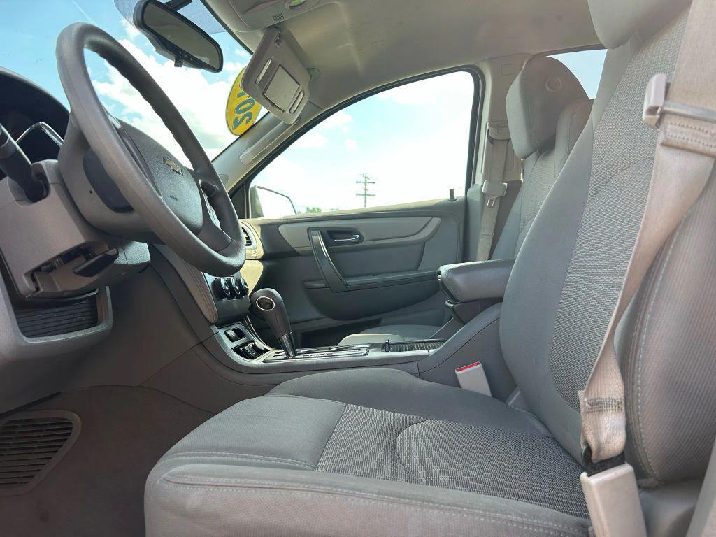 used 2017 Chevrolet Traverse car, priced at $5,575
