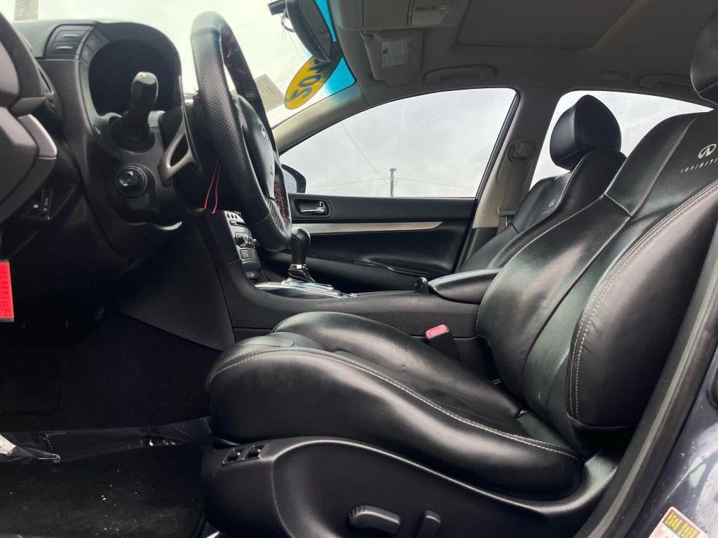 used 2013 INFINITI G37x car