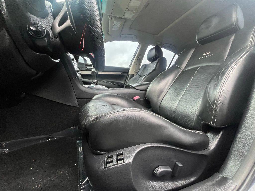 used 2013 INFINITI G37x car