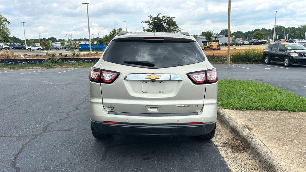 used 2015 Chevrolet Traverse car, priced at $5,875