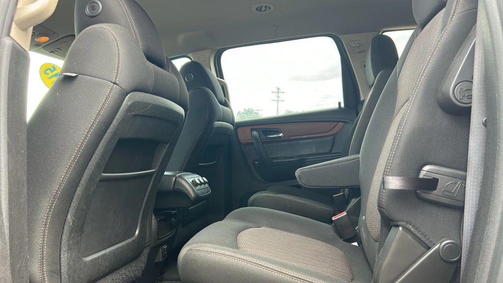 used 2015 Chevrolet Traverse car, priced at $5,875