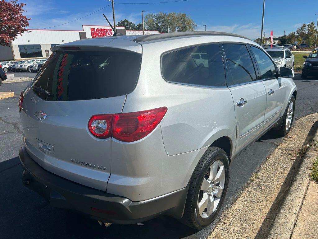 used 2011 Chevrolet Traverse car, priced at $4,995