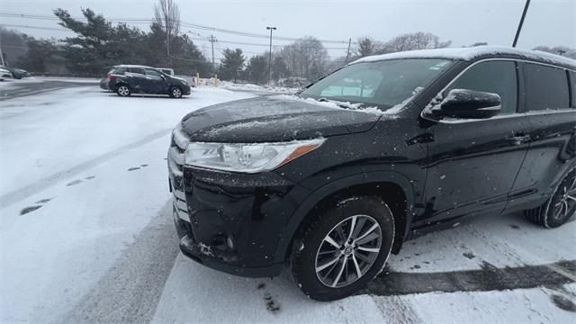 used 2019 Toyota Highlander car, priced at $24,590