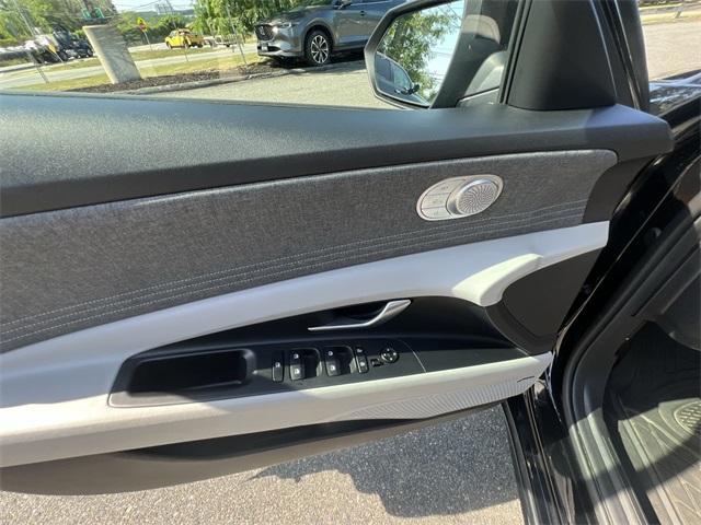used 2022 Hyundai ELANTRA HEV car, priced at $21,968