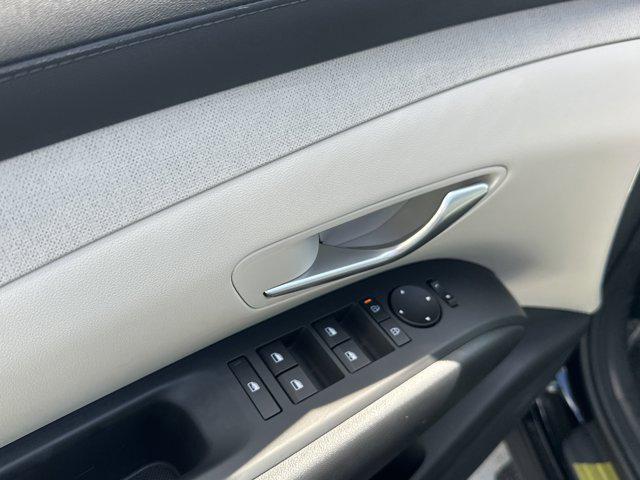 new 2025 Hyundai Tucson car, priced at $34,950
