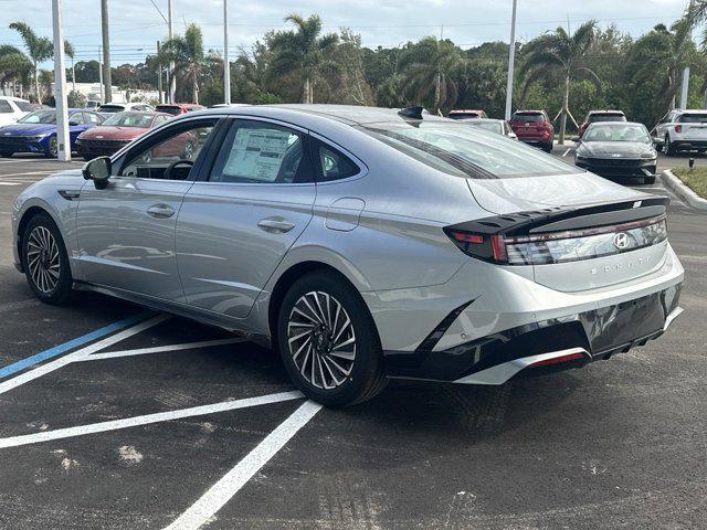 new 2025 Hyundai Sonata Hybrid car, priced at $39,353