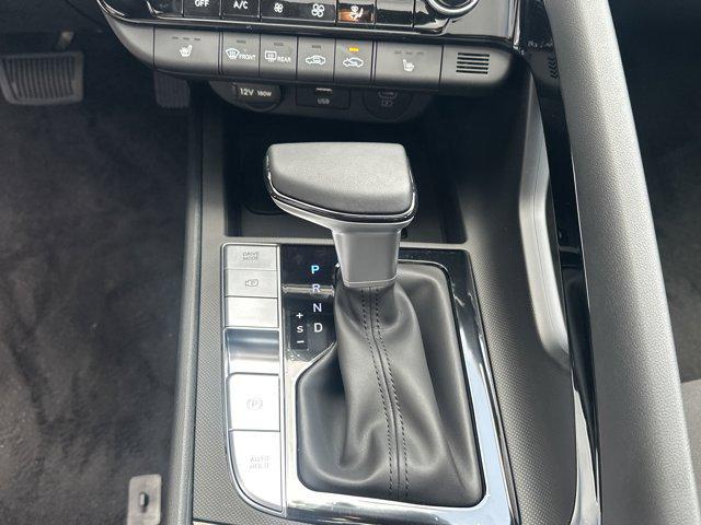 new 2025 Hyundai Elantra car, priced at $27,585
