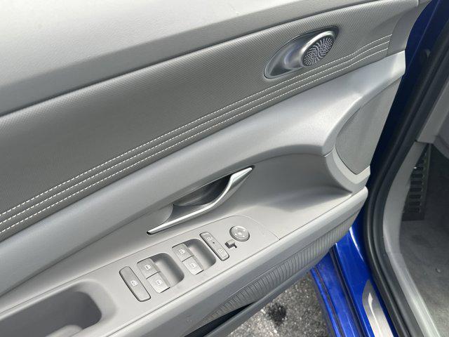 new 2025 Hyundai Elantra car, priced at $25,020