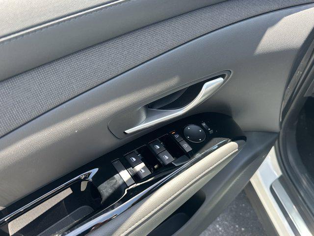 new 2025 Hyundai Tucson car, priced at $42,940