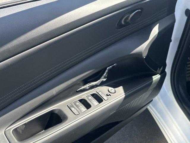 new 2025 Hyundai Elantra car, priced at $25,385