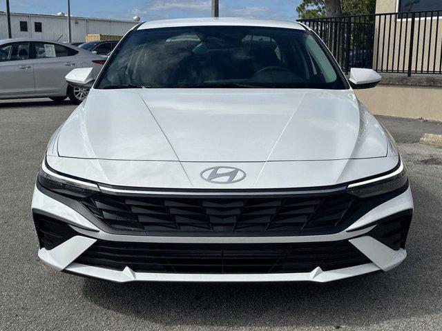 new 2024 Hyundai Elantra car