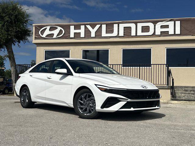 new 2024 Hyundai Elantra car