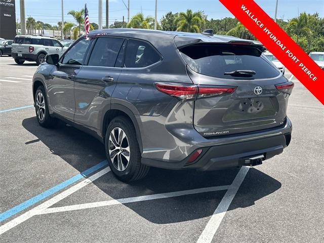 used 2021 Toyota Highlander car, priced at $30,885