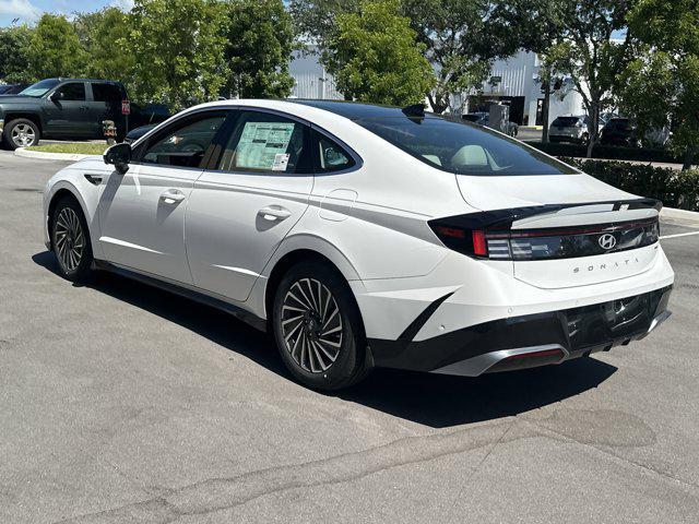 new 2025 Hyundai Sonata Hybrid car, priced at $38,760