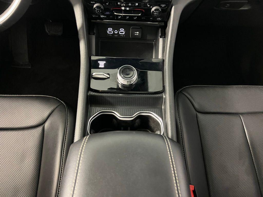 used 2024 Jeep Grand Cherokee L car, priced at $34,673