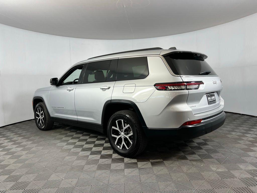 used 2024 Jeep Grand Cherokee L car, priced at $34,673