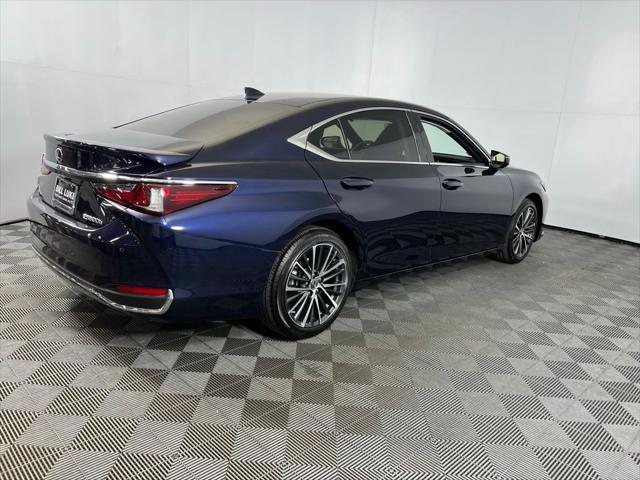 used 2023 Lexus ES 300h car, priced at $37,973