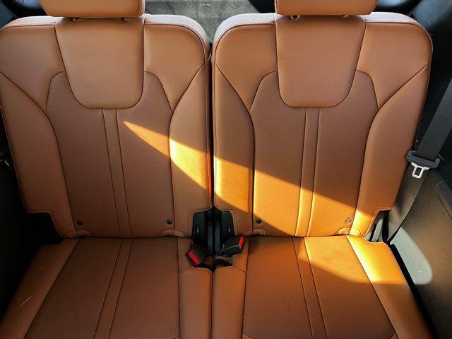 used 2023 Kia Sorento car, priced at $34,075