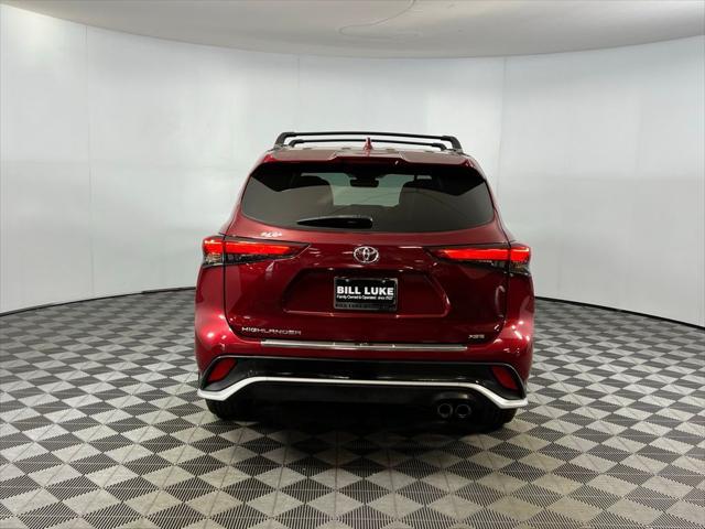 used 2021 Toyota Highlander car, priced at $36,373