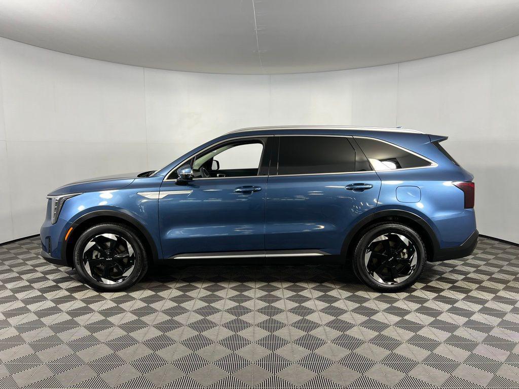 used 2025 Kia Sorento Hybrid car, priced at $32,675