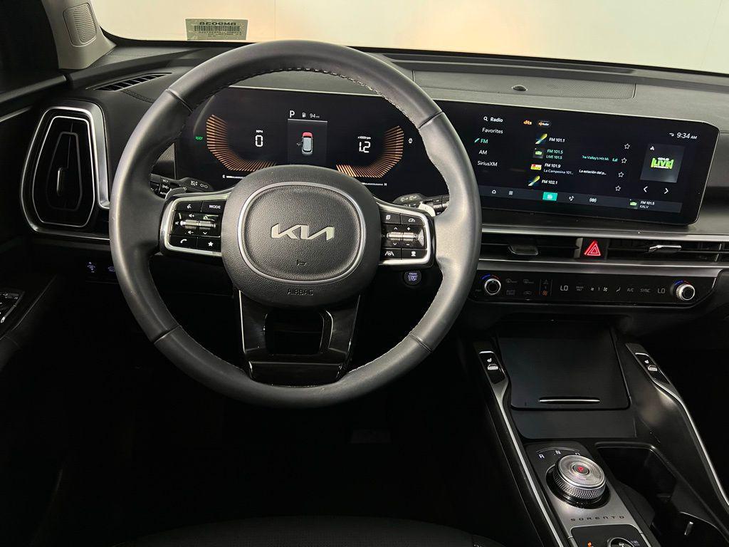 used 2025 Kia Sorento Hybrid car, priced at $32,675