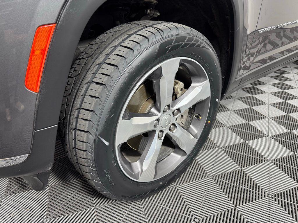 used 2021 Jeep Grand Cherokee L car, priced at $24,975