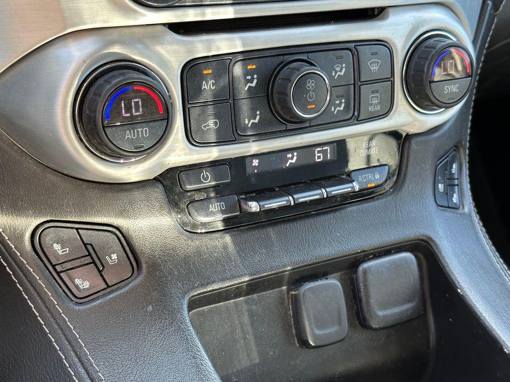 used 2020 GMC Yukon XL car, priced at $28,673