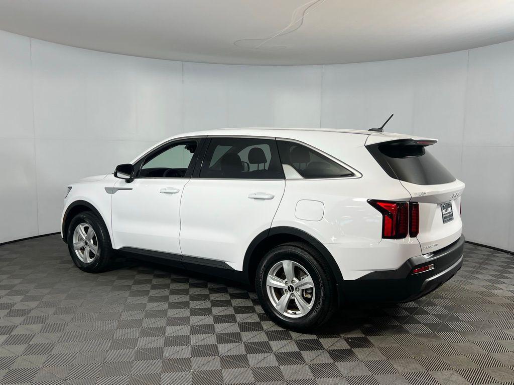 used 2023 Kia Sorento car, priced at $21,375