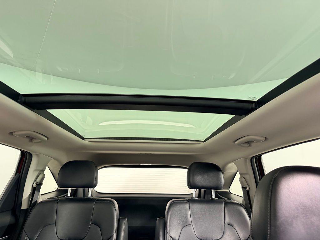 used 2022 Kia Sorento car, priced at $25,273