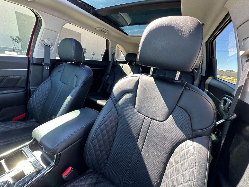 used 2022 Kia Sorento car, priced at $26,673