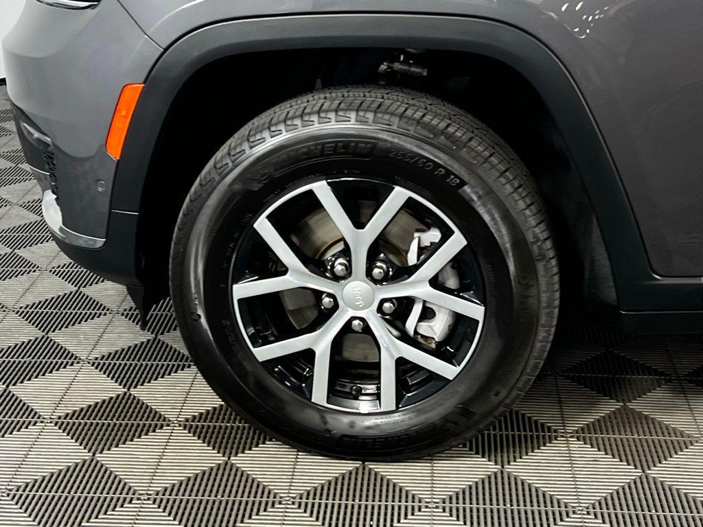 used 2024 Jeep Grand Cherokee L car, priced at $35,973