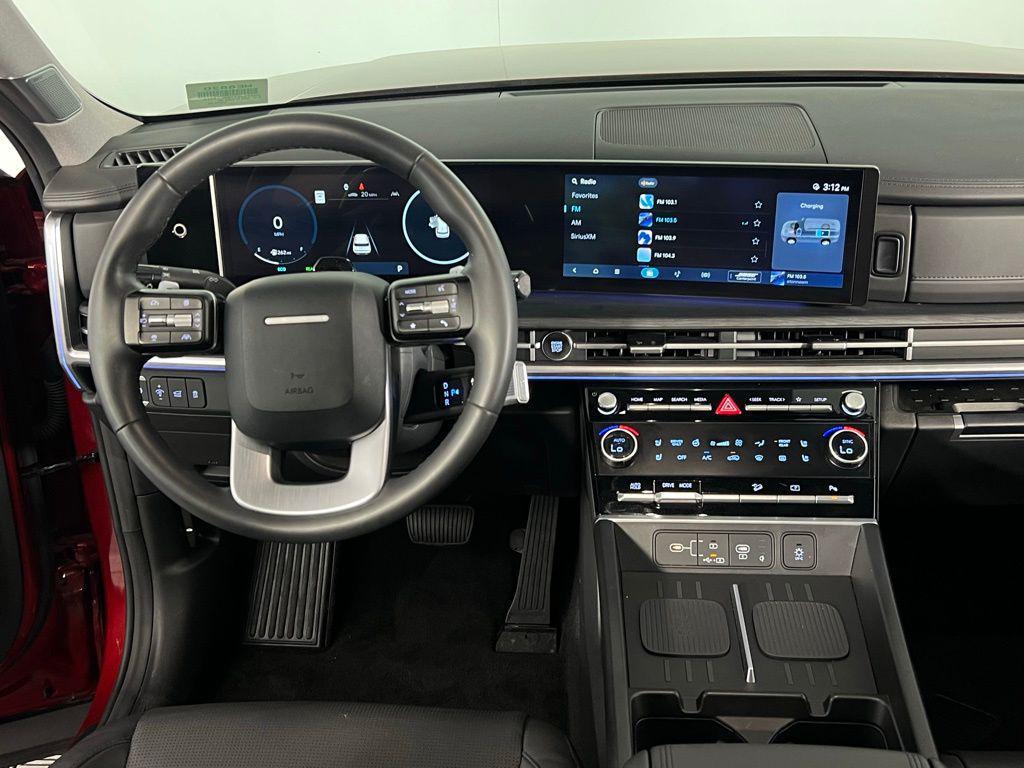 used 2025 Hyundai Santa Fe car, priced at $38,173