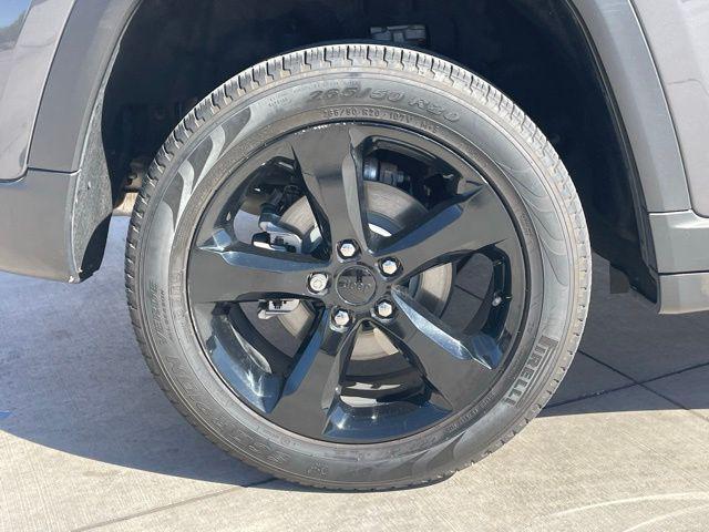 used 2023 Jeep Grand Cherokee car, priced at $34,573