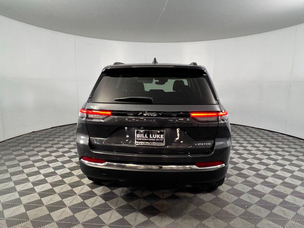 used 2022 Jeep Grand Cherokee car, priced at $27,973
