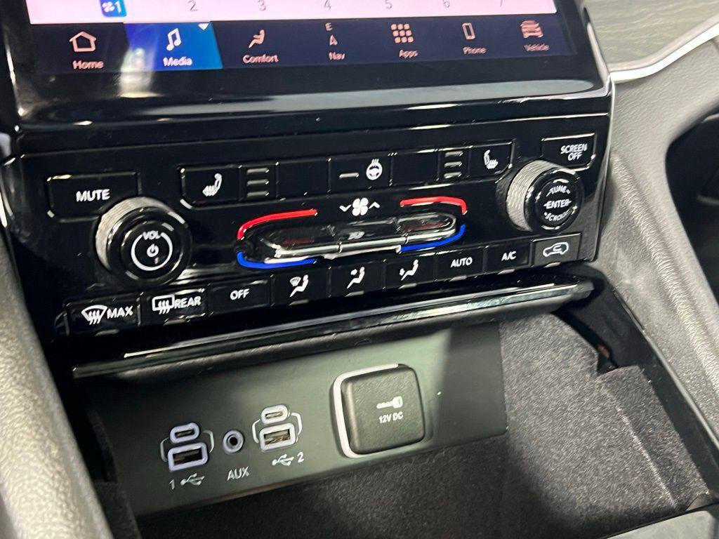 used 2022 Jeep Grand Cherokee car, priced at $27,973