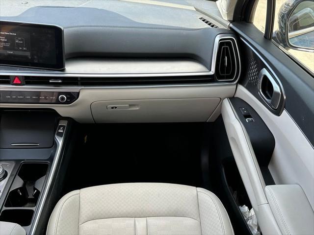 used 2025 Kia Sorento Hybrid car, priced at $34,973
