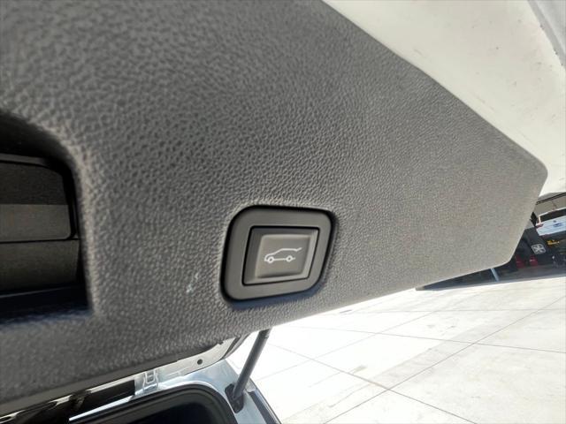 used 2025 Chevrolet Traverse car, priced at $36,973