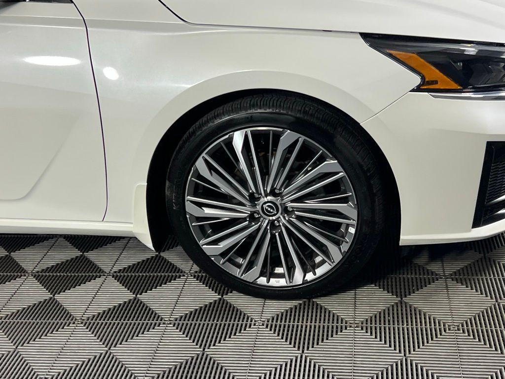 used 2023 Nissan Altima car, priced at $21,075